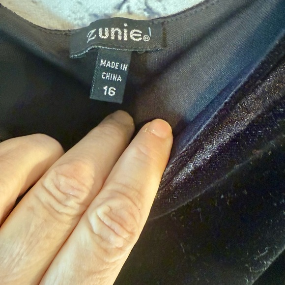 Zunie girls long sleeve dress. Sz 16. NWOT. - Picture 4 of 4